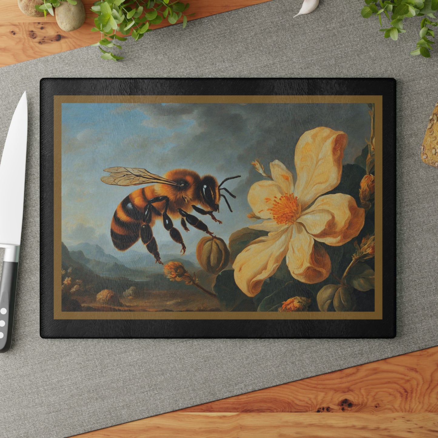 Classic Bee Glass Cutting Board